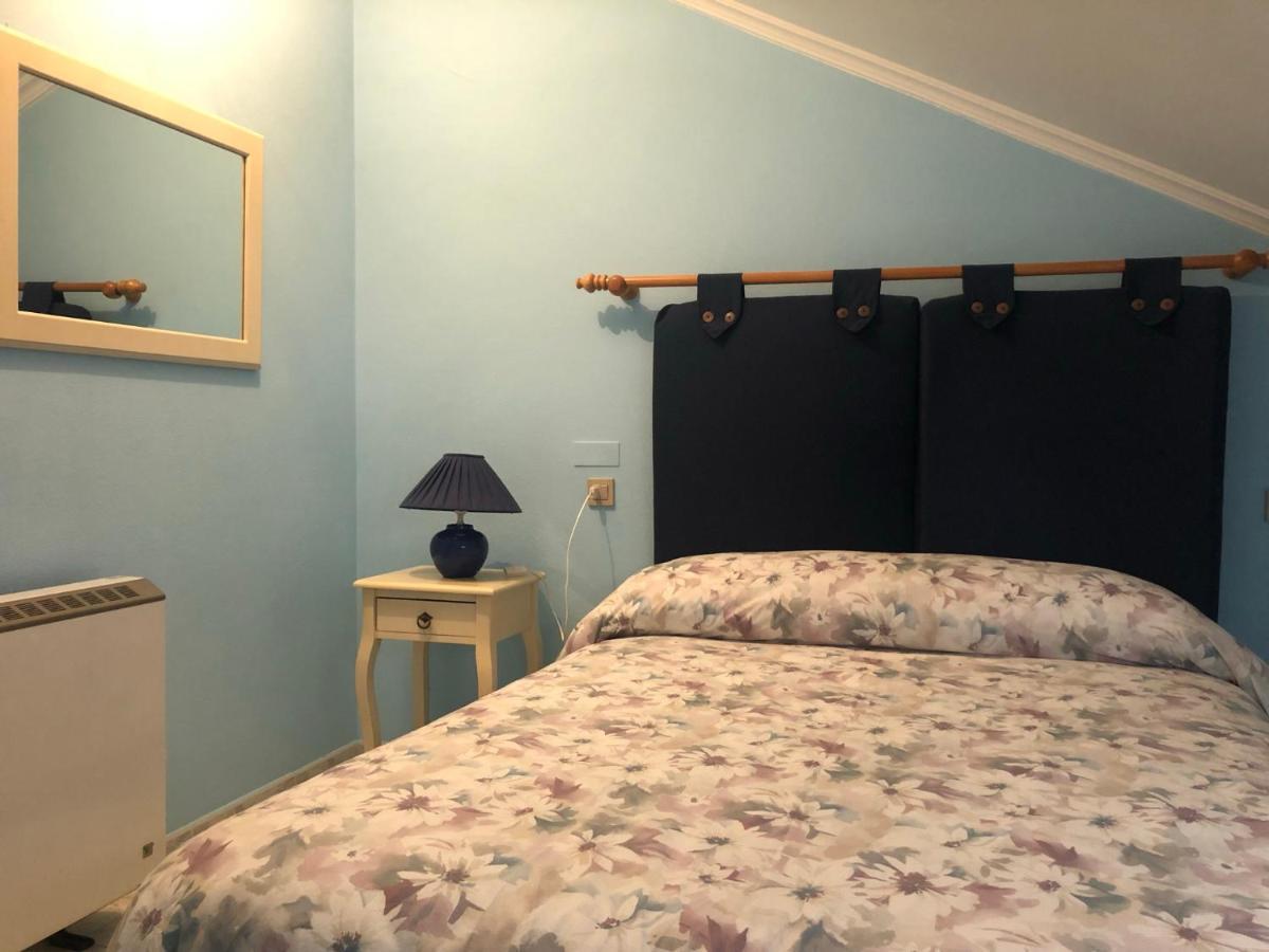Apartamento Con Hermosas Vistas A La Playa Del Altar Sieiro Luaran gambar