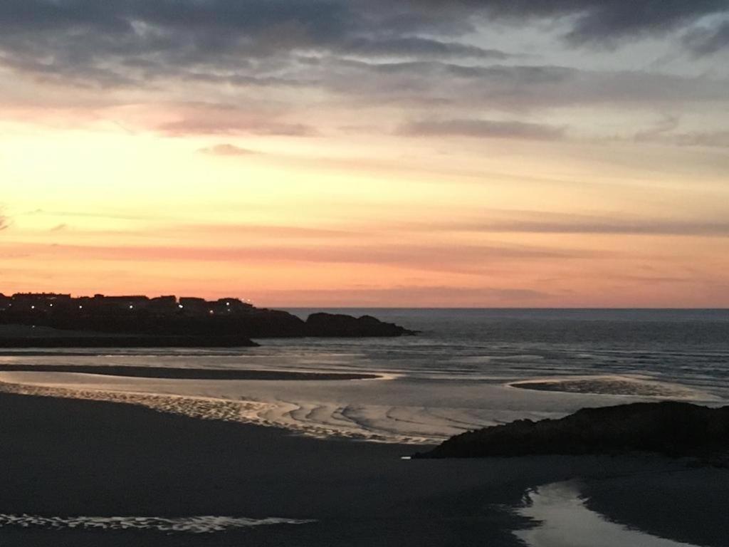 Apartamento Con Hermosas Vistas A La Playa Del Altar Sieiro Luaran gambar