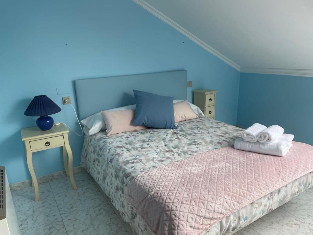 Apartamento Con Hermosas Vistas A La Playa Del Altar Sieiro Luaran gambar