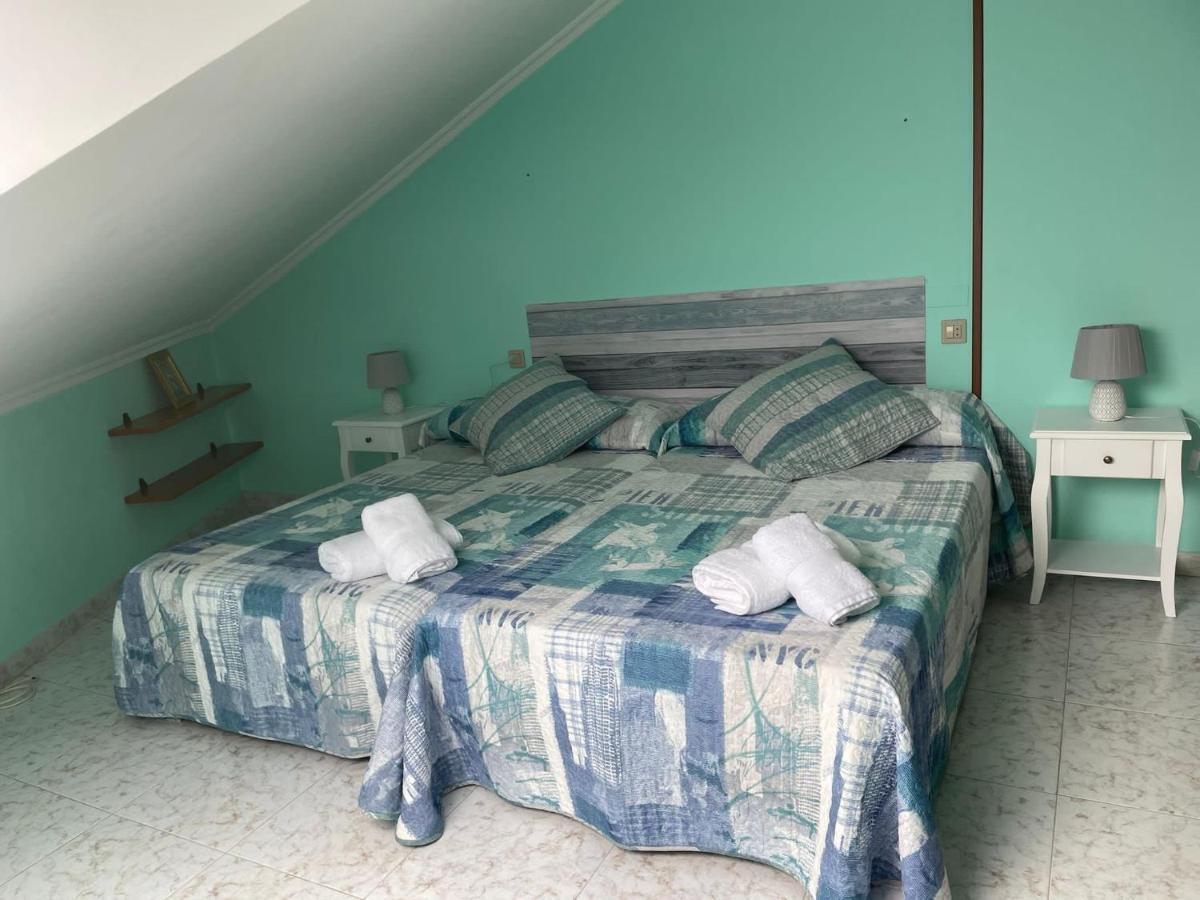 Apartamento Con Hermosas Vistas A La Playa Del Altar Sieiro Luaran gambar
